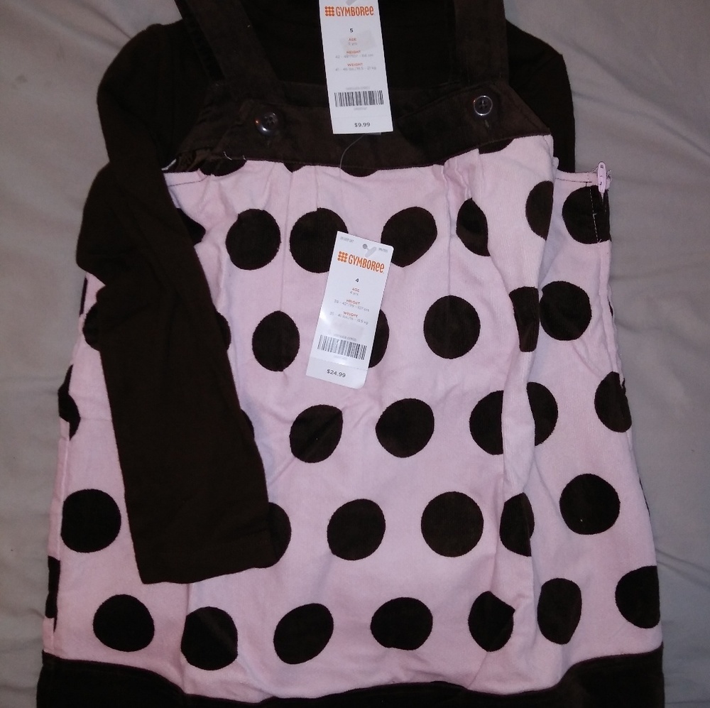 Clothes - Picture 3 of 3